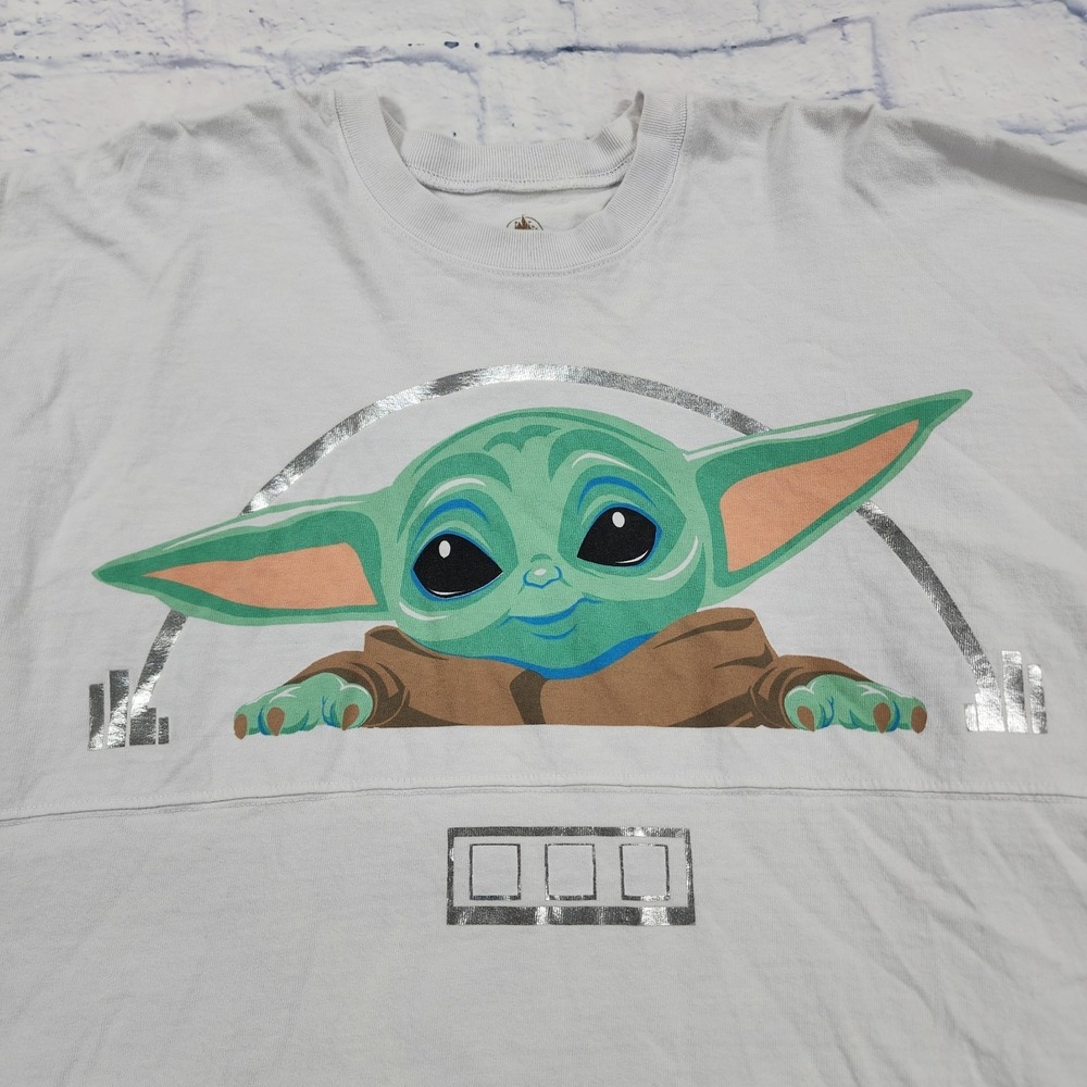 Disney Parks Spirit Jersey SIZE XL Star Wars Mandalorian Baby Yoda Beige